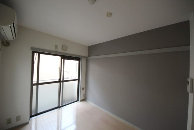 居室・リビング　★6帖洋室★