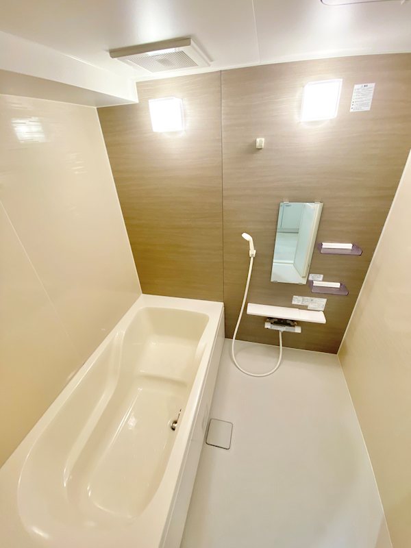 バス・シャワールーム　追い炊き機能付