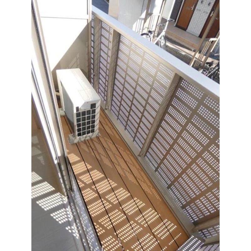 バルコニー　図面と現状に相違がある場合には現状を優先