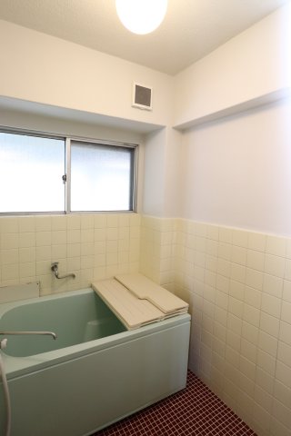 バス・シャワールーム　日々の疲れを癒すお風呂付です