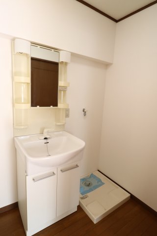 洗面設備　広い洗面スペース