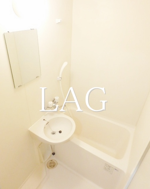 バス・シャワールーム　お風呂です。