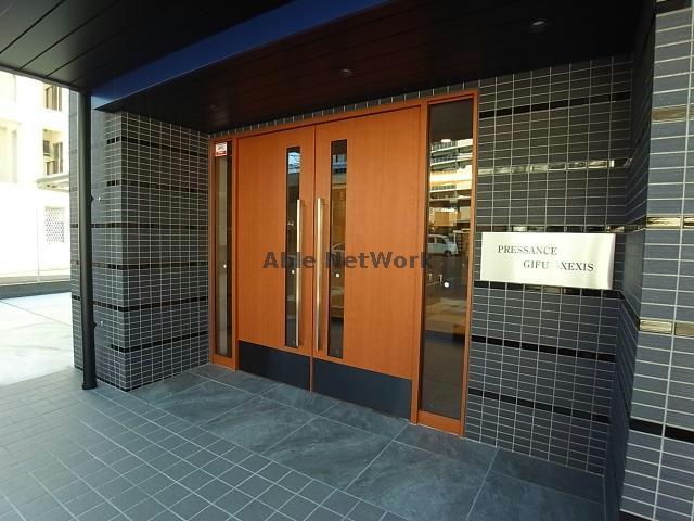 エントランス　エントランス部分