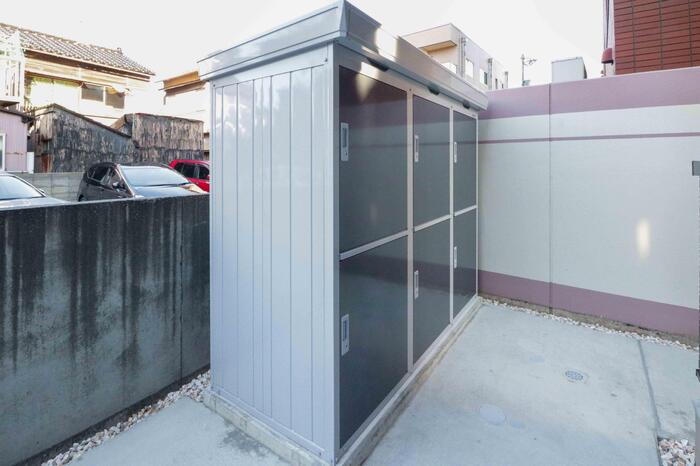 その他　タイヤなどしまえるトランクルームもございます♪