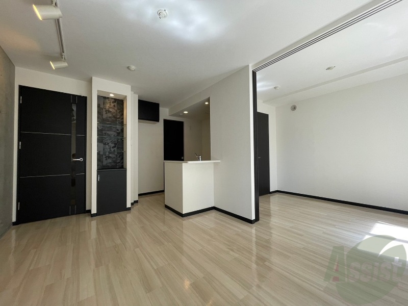 居室・リビング　広くてキレイなお部屋が広がっていて、充実した生活が送れそう。