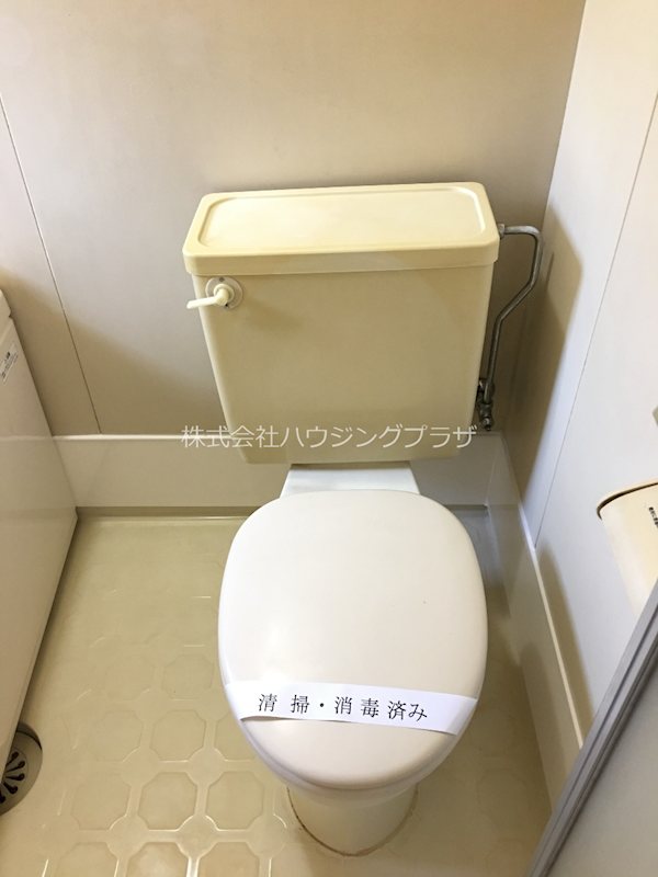 トイレ　※別部屋参考写真となります