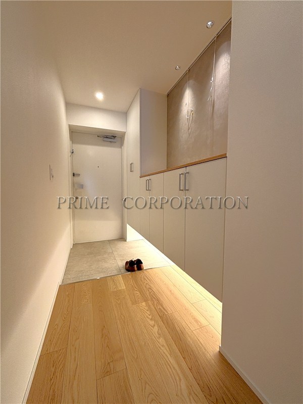 玄関　※参考写真※