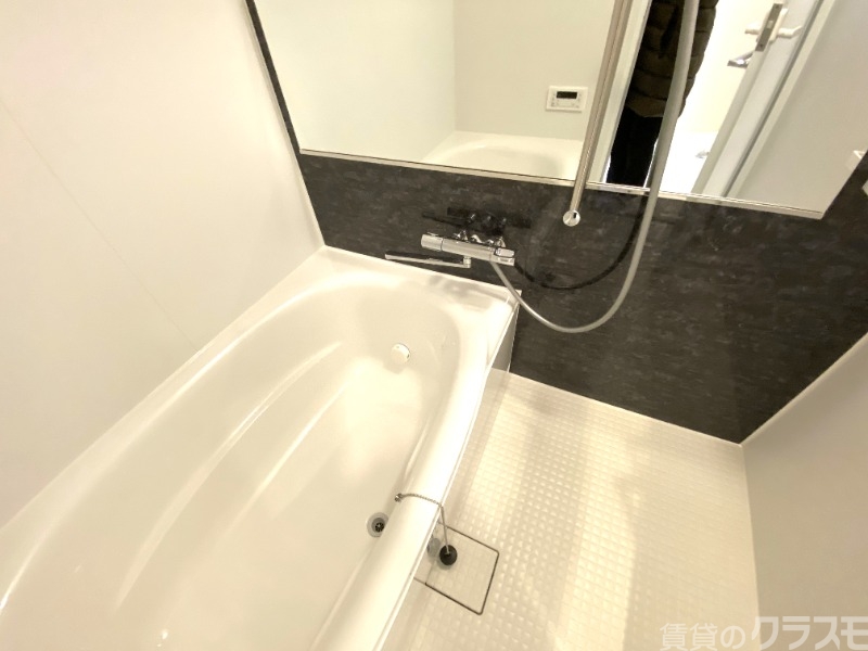 バス・シャワールーム　一日のお疲れをお取りください。