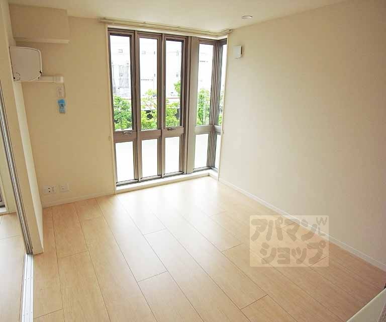 居室・リビング　日当り良好です！