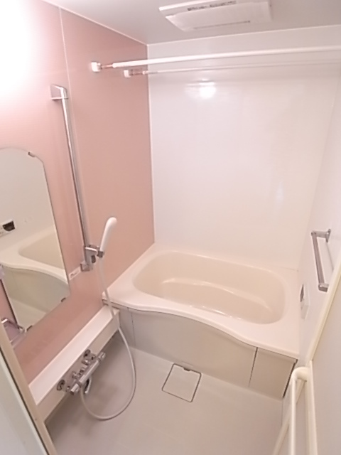 バス・シャワールーム　綺麗なお部屋でゆったりバスタイム