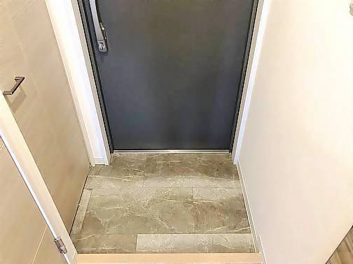 玄関　シューズボックスがあります。