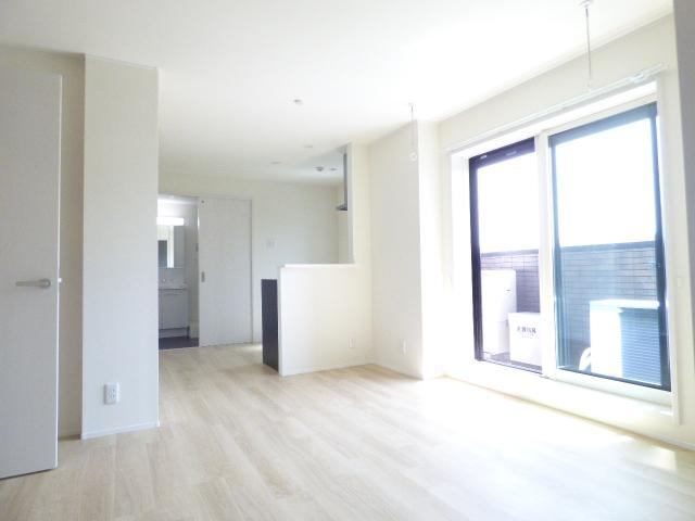 居室・リビング　フローリングです