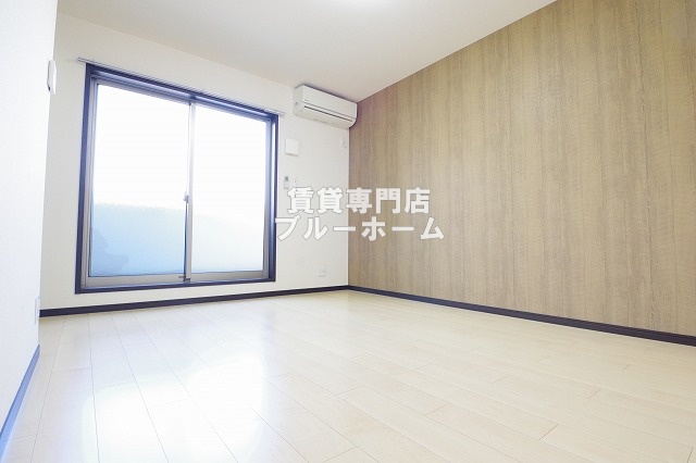 居室・リビング　明るい室内！