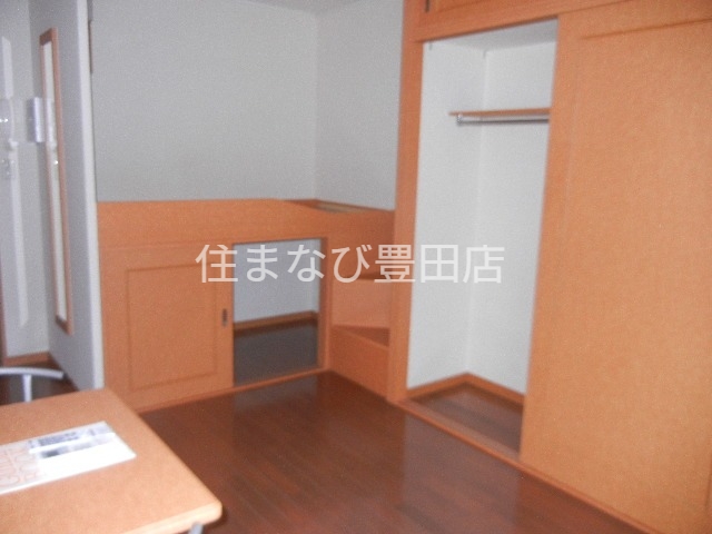 居室・リビング　同型