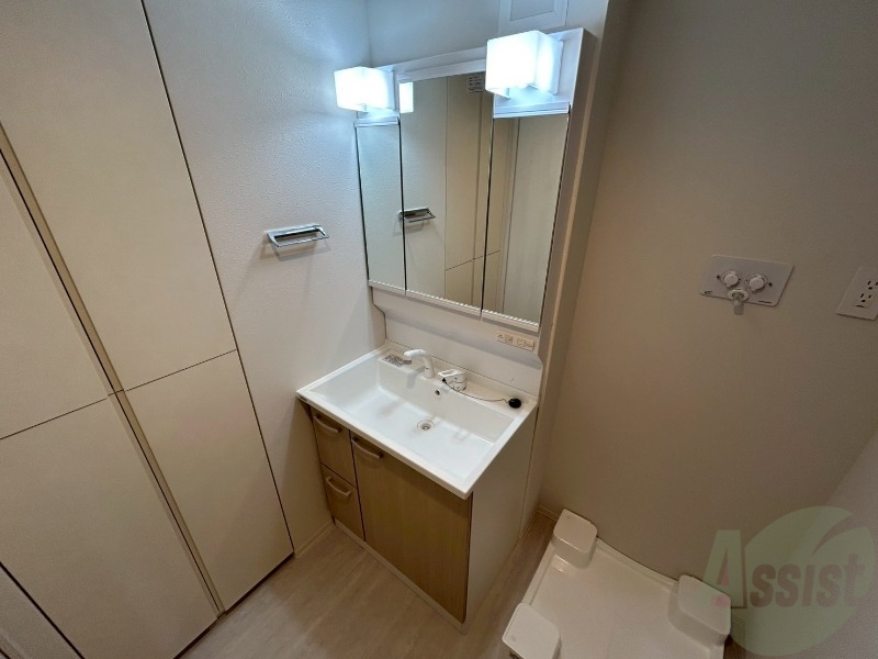 洗面設備　シャンプードレッサーで身支度もラクラクです！