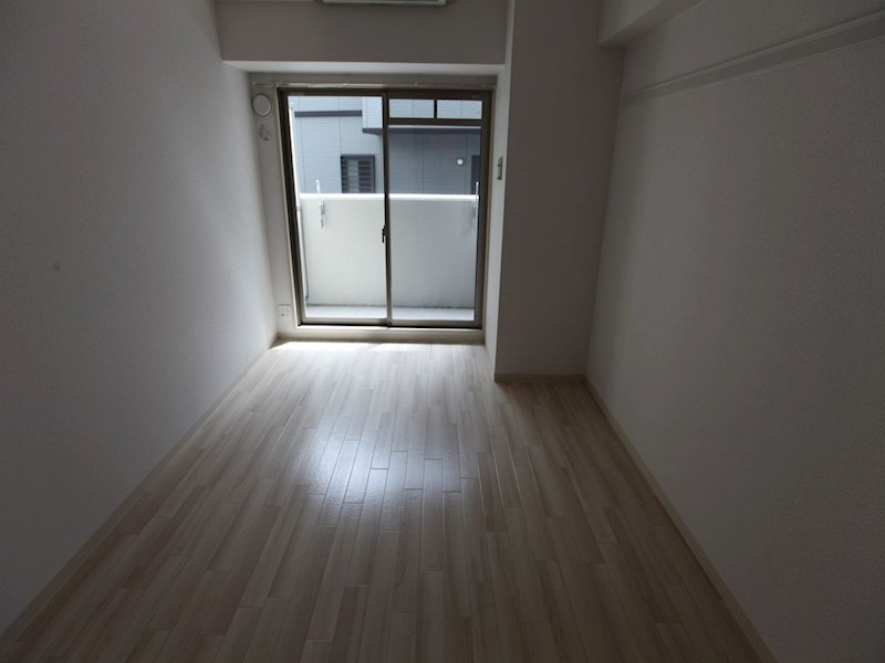 その他部屋・スペース　洋室7.0帖　エアコン付　収納充実　南向バルコニー