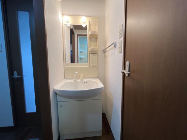 洗面設備　洗髪洗面化粧台