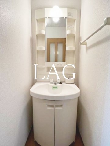 洗面設備　洗面台です。