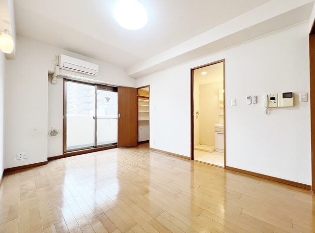 居室・リビング　１０帖のゆったりしたお部屋