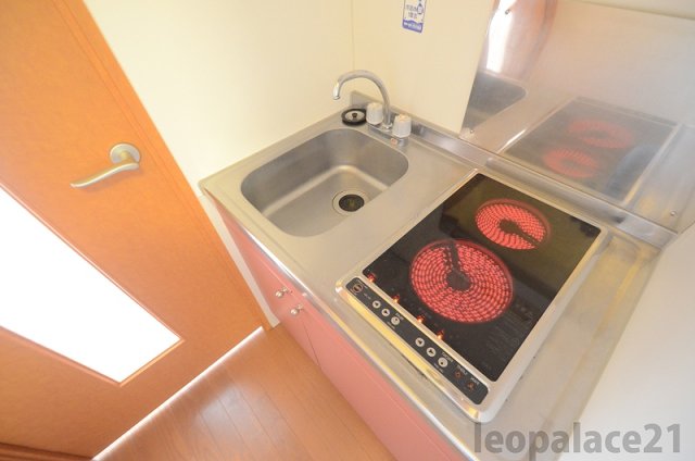 キッチン　実際のお部屋と異なる場合がございます。