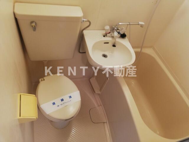 バス・シャワールーム　落ち着いた空間のお風呂です