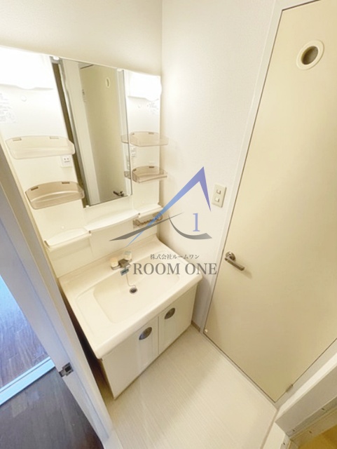 洗面設備　洗面台です。