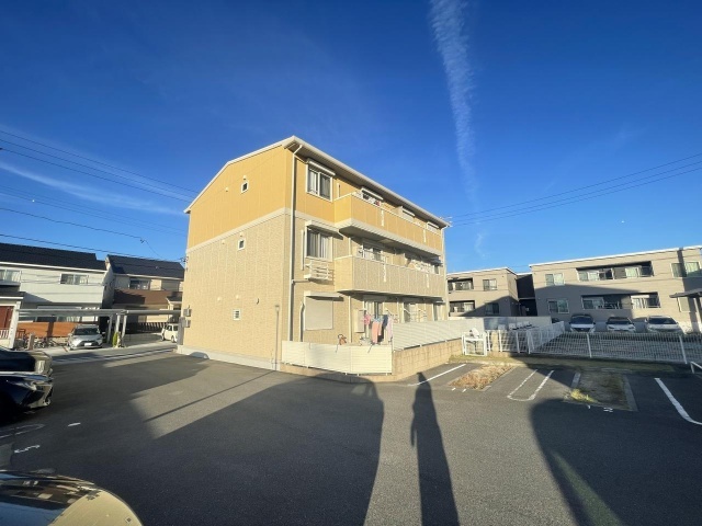 建物外観　南向きの日当たりの良いお部屋です。