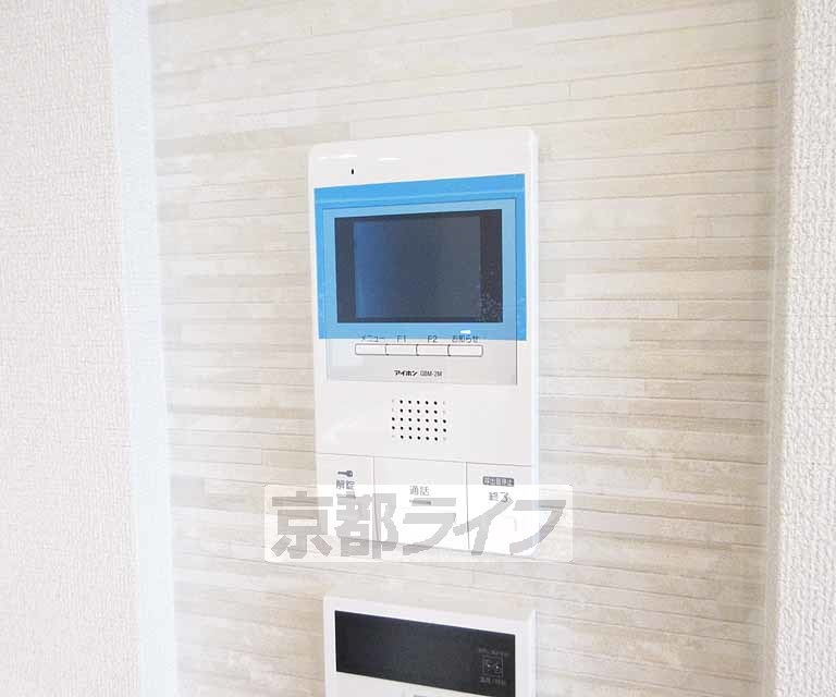 セキュリティ　モニター付きインターホン