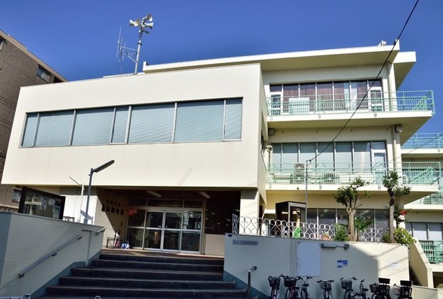 図書館　大田区立馬込図書館（図書館）まで573m