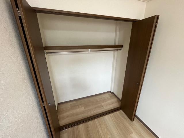 収納　洋室クローゼット