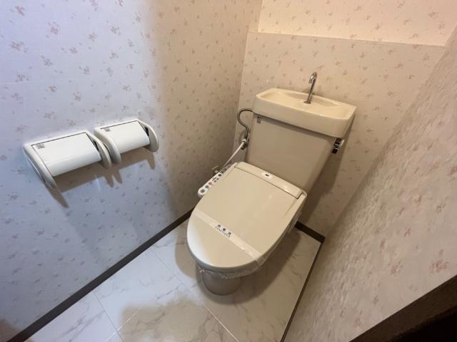 トイレ　シャワー付トイレ