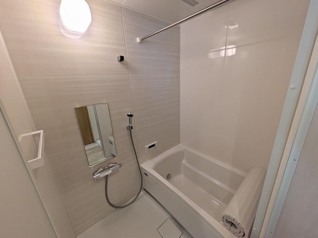 バス・シャワールーム　追焚機能・浴室乾燥機付き