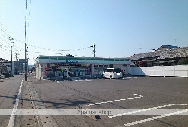 コンビニ　ファミリーマート岩沼中央４丁目（コンビニ）まで400m