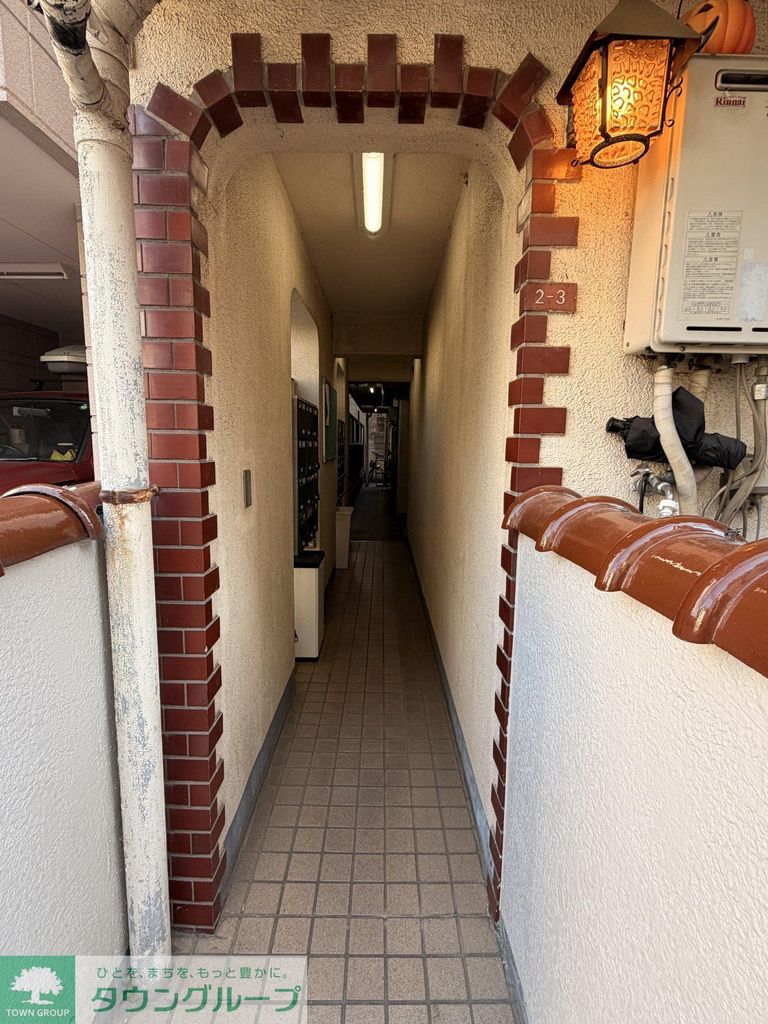 エントランス　お部屋探しはタウンハウジングへ♪
