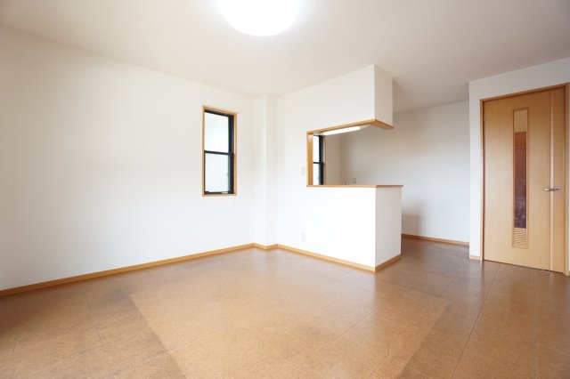 居室・リビング　※同物件、同タイプ、間取り反転のお部屋です