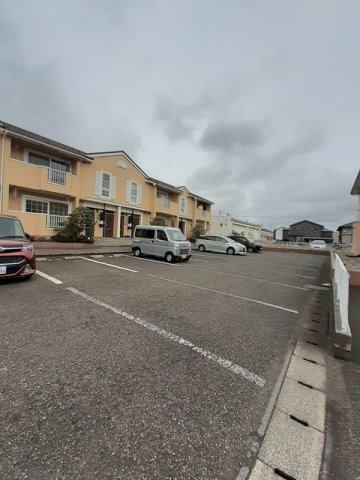 駐車場　カースペースがあります