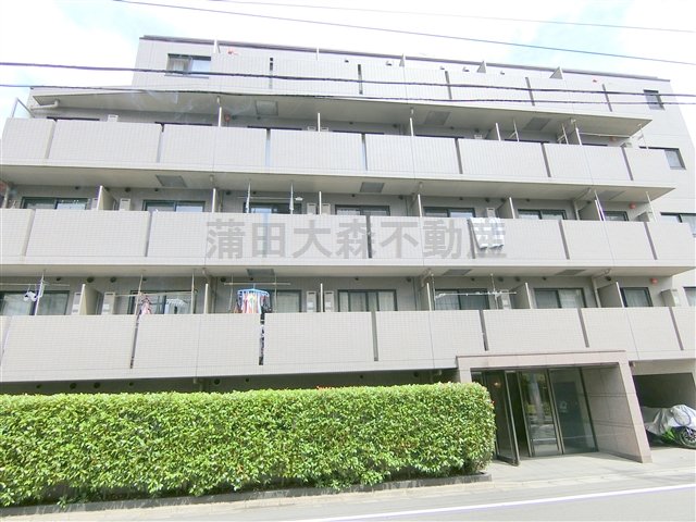 建物外観　2010年11月築　RC鉄筋コンクリート造地上5階建て1K