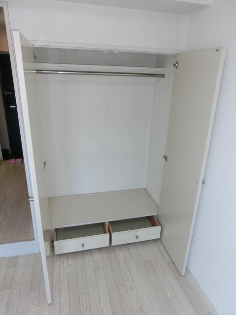収納　奥行きのあるクローゼット