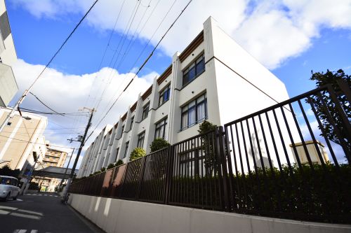 中学校　大阪市立昭和中学校（中学校）まで276m