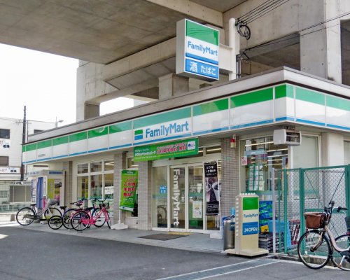 コンビニ　ファミリーマート 南田辺駅前店（コンビニ）まで200m