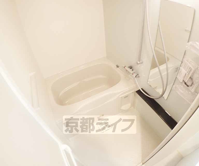 バス・シャワールーム　綺麗な浴室です