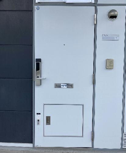玄関　宅配ボックス