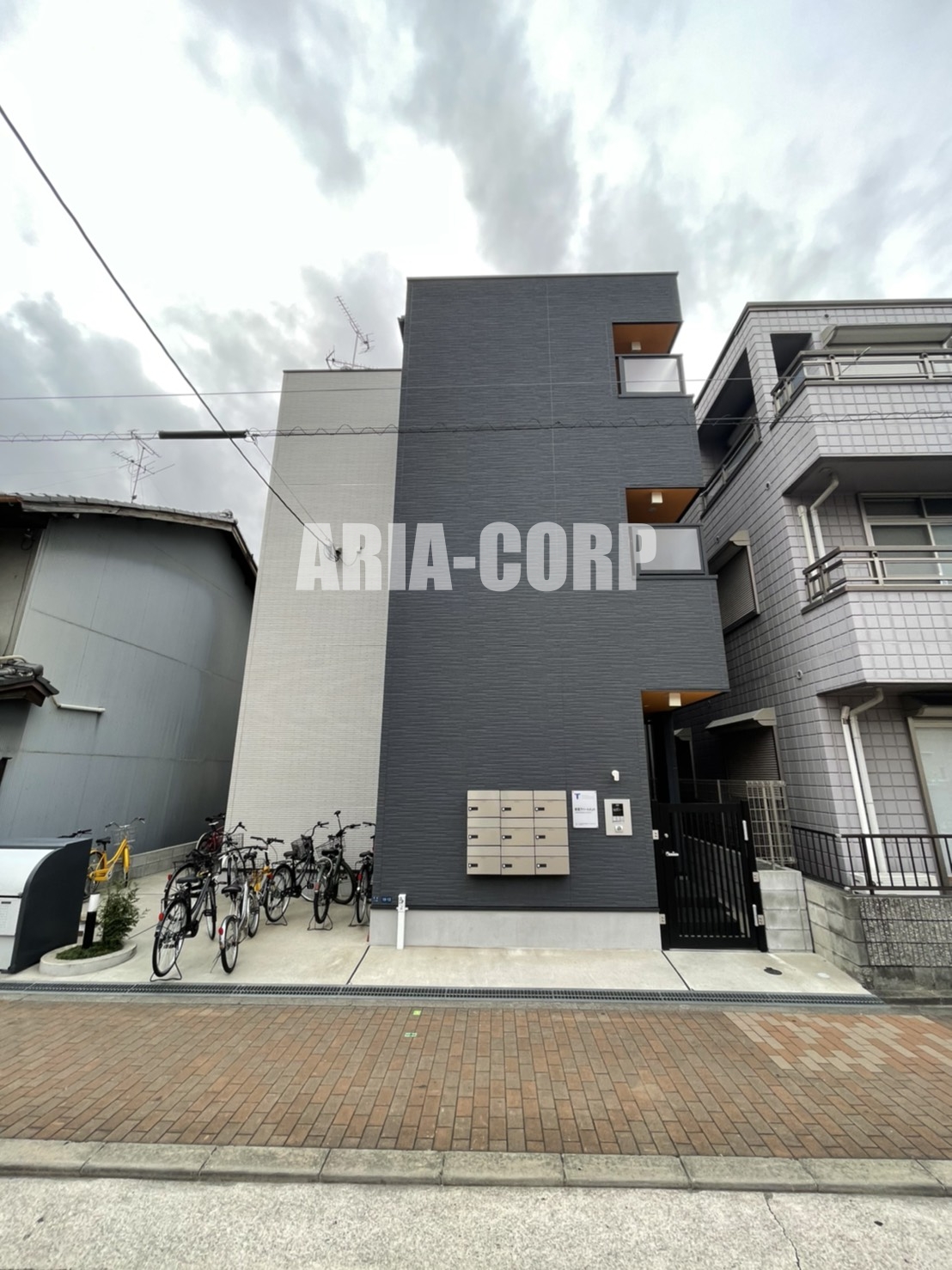 建物外観　2018年完成、大手ハウスメーカー施工デザイナーズアパート！