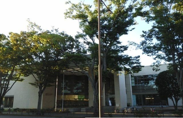 図書館　成田市立図書館（図書館）まで3100m