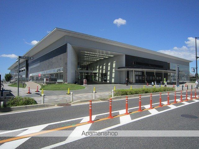 図書館　岡崎市図書館交流プラザ　リブラ（図書館）まで750m