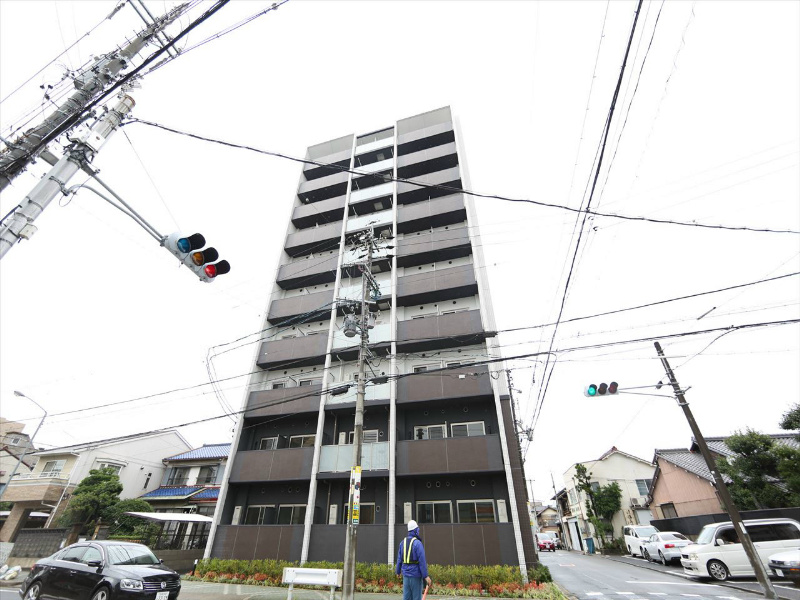 建物外観　外観　オートロック　防犯カメラ　宅配BOX