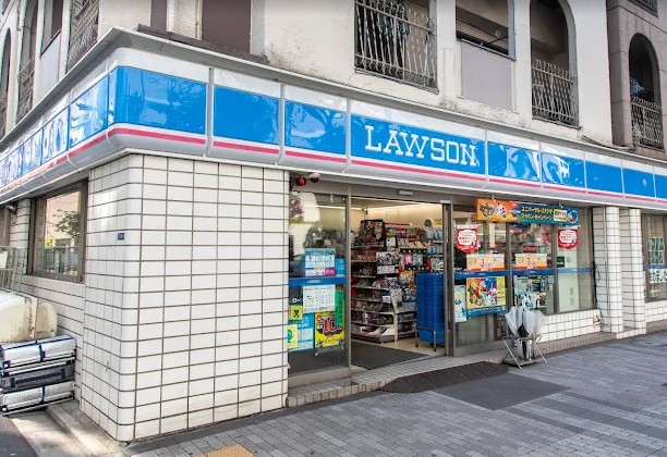 コンビニ　ローソン日本橋浜町二丁目店（コンビニ）まで502m