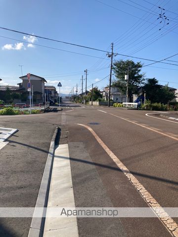 その他　前面道路（その他）まで0m