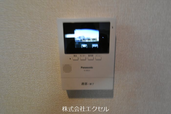 セキュリティ　モニター付きインターホンです。