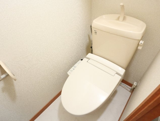 トイレ　コンパクトで使いやすいトイレです